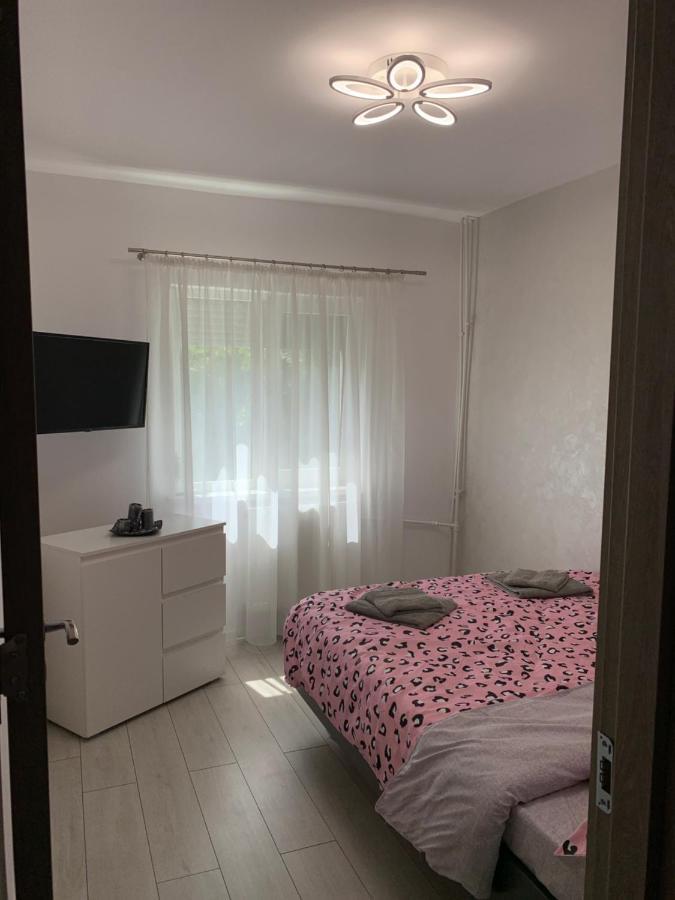 Apartament Regim Hotelier Oradea Exterior foto