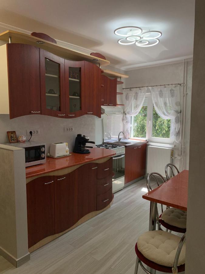 Apartament Regim Hotelier Oradea Exterior foto